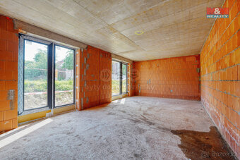 Prodej bytu 2+kk 67 m² + zahrada 118 m² Plzeň, ul. Na Průhon - 12
