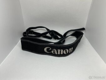 Canon EOS 1 HS - 12