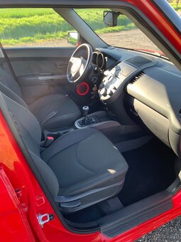 Kia Soul 1.6 CVVT 93kw - nadstandardní výbava - 12