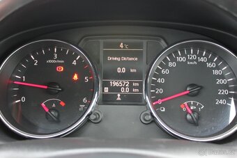 Nissan Qashqai 2.0 dCi, 4x4, n-tec, KAMERA - 12