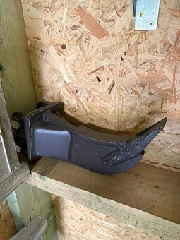 Minibagr BK1200AS Motor Kubota - 12
