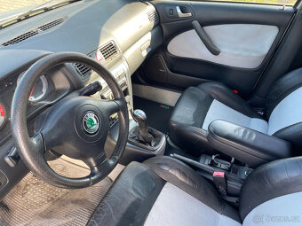 Škoda Octavia combi 1,8 T 20V RS - 12