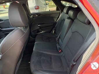 Kia ProCeed SW - GT-Line - panoramatická střecha - 12