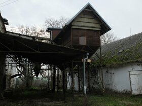 Kompletní střecha trámy oplechování, krytina - 12