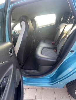 Elektromobil Renault ZOE R135 52 kWh baterie - 12