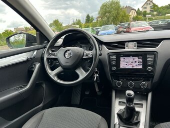 Škoda Octavia III 1,4 Tsi Combi 103Kw 1.maj.Rezervace - 12