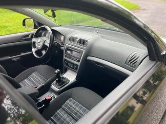 ŠKODA OCTAVIA 2 2.0 TDI, STYLE, SERVIS, ALU - 12