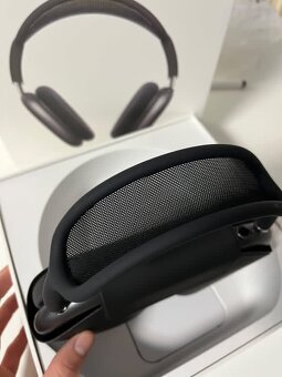 Apple AirPods Max - 12