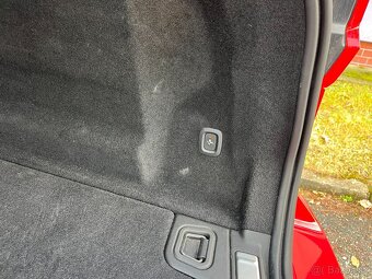 Volvo XC60 2,0 T5 AWD R-desing /servis/ - 12