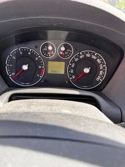 Ford Fusion 1.4i 59kw 2011 ČR - 12