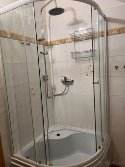 Krásný podkrovní byt - 12