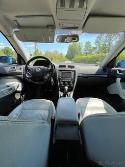 Škoda Octavia II L&K 2.0TDI, PDC, Navi - 12