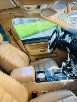 VW Touareg - 12