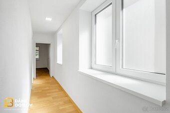 Prodej bytu 2+kk (85m2)  s terasou a předzahrádkou 130 m2 -  - 12