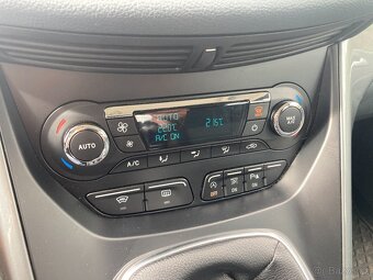 Ford C-MAX, 1,6/110kW Kamera Navi Výhřev Xenon - 12