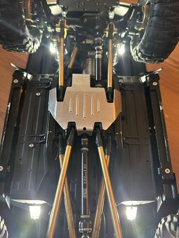 Traxxas TRX-6 v maximální úpravě - 12