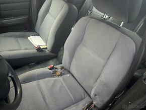 Ford Crown Victoria Police Interceptor P71 2011 V8 SLEVA - 12