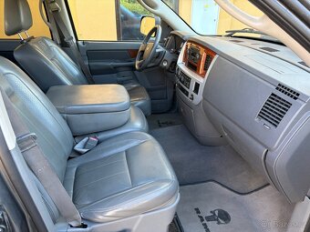 Dodge RAM 5,7 hemi 4x4 - 12