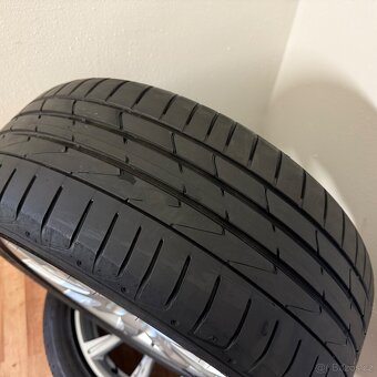 AUDI A4 B9 5x112 R17 ET38+LETNÍ 225/50R17 6/2mm - 12
