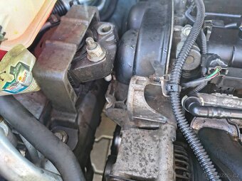 Ford Focus mk2 1.6 85 kw - 12