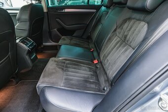 Škoda Superb 2019 2.0TSI 200kW Canton, tažné, kůže - 12