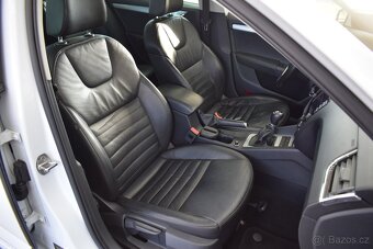 Škoda Octavia 1,6 TDI,STYLE,PANO,NAVI,Bi-xen - 12