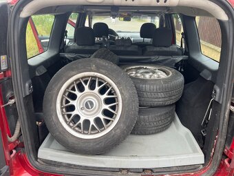 Dacia Logan MCV 1.6 - 12