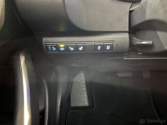 Toyota Corolla sedan GR SPORT DYNAMIC - 12