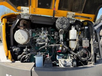 Volvo ECR88D - 12