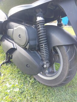 Yamaha majesty 125 - 12