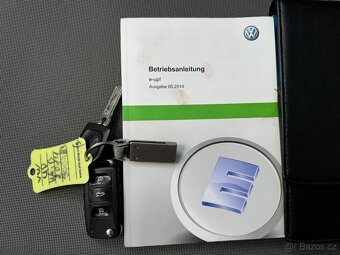 Volkswagen e-up 2014/60kw/150km/panorama/výhřev/sound system - 12