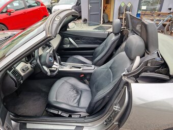 BMW Z4 CABRIO,2.5i,141KW,LPG,AUTOMAT,XENON,KŮŽE,DVĚ STŘECHY - 12