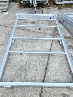 Přívěsný vozík 2x osa, 3,0m x1,30m, svařovaný rám, řidičák B - 12