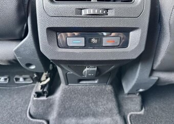 Volkswagen Touran 1.5 TSI DSG 7MÍST benzín automat 110 kw - 12