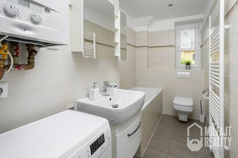 Zrekonstruovaný byt se zahradou, 2+1+B, 50 m2, Liberec I-Sta - 12