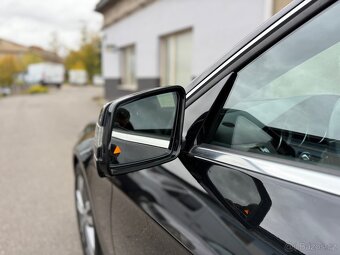 MERCEDES BENZ E250 Avantgarde - 12