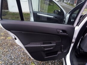 Prodám Opel Astra H Kombi 1.6 16v  85 kW sport.  Lpg - 12