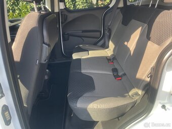 Ford Turneo Courier - 12
