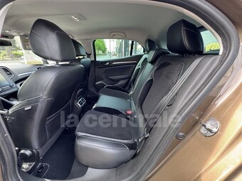 RENAULT Megane IV dCi 110 ENERGY INTENS rok 04/2016 - 12