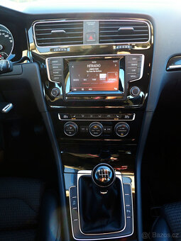 VW Golf 7 1,4 ▪ Climatroni ▪ 2x PDC ▪ výhřev ▪ masáž ▪ tažné - 12