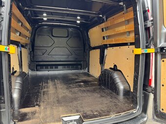 FORD Transit Custom 2.0 EcoBlue 136kW / SPORT / Odpočet DPH - 12