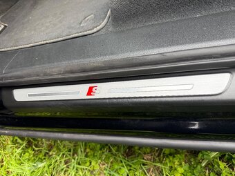 🖤 Audi Q7 50 TDI quattro S line – 7 míst - 12