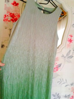 Elegantní třpytivé společenské šaty 40/42 - 12