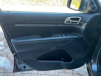Jeep Grand Cherokee 3.0 V6 Overland Panorama Měchy - 12