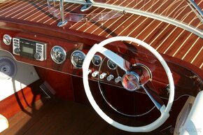 Riva Chris Craft Belle Isle 23 - 12