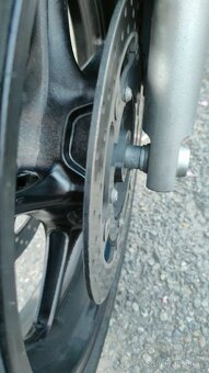 Yamaha XJ6 ABS - 12