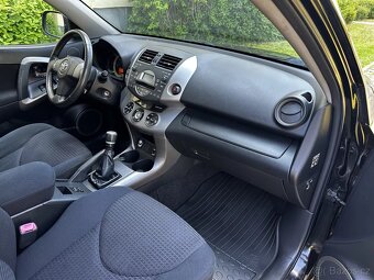 Toyota Rav4 2.2 D4-D 130kW SUV 4x4 Navi Tempomat Rám Nášlapy - 12