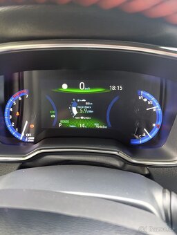 Corolla GR sport 1.8 hybrid - 12