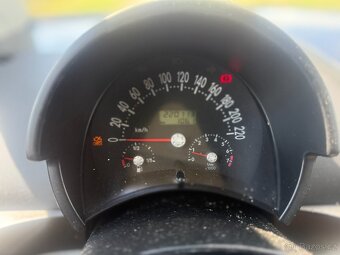 Volkswagen New Beatle 2,0 nové pneu, klimatizace - 12