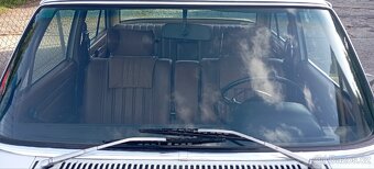 Mercedes w115 /8 220d - 12